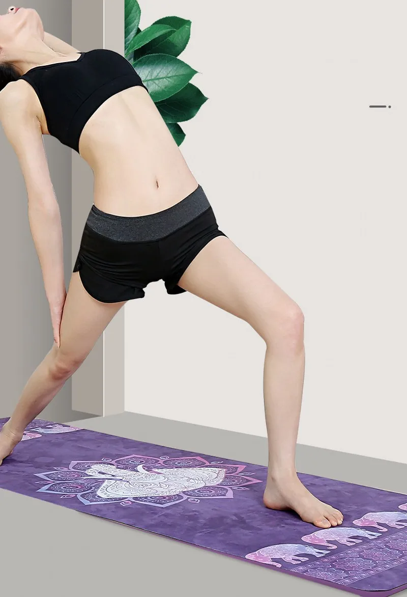 12390146458_2027571345_conew1