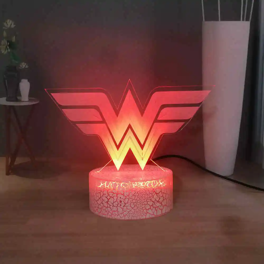 

Drop Shipping Visual Desk Lamp RGB 7colorful Wonder Woman Logo Switch Children Studay Table Lamp LED Bedroom Sleep Night Light