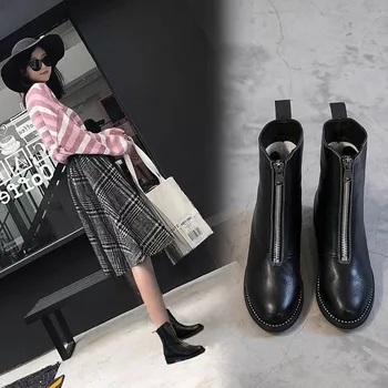 

A13 Large size women's shoes 020 autumn and winter new products Front zipper short boots female thick heel ins Martin boots.