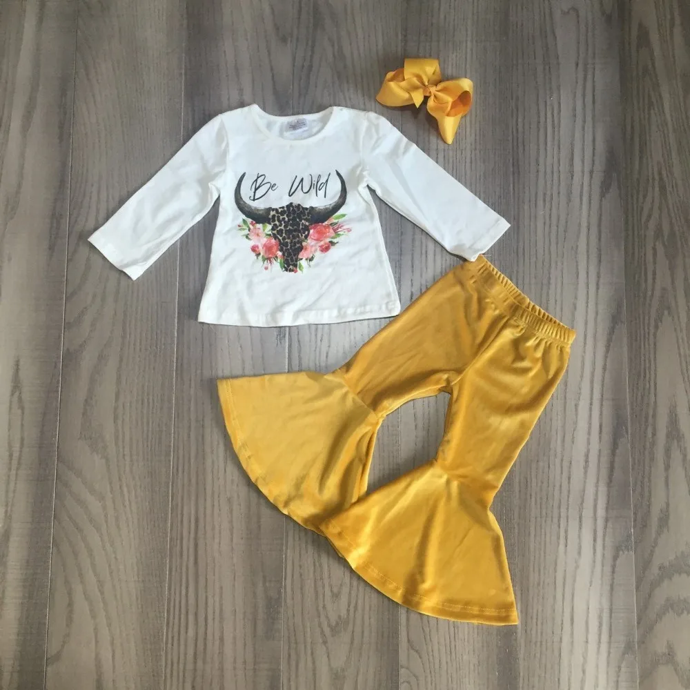 Осенняя одежда для маленьких девочек, топ с цветочным принтом и воловьей головкой для девочек, желтые штаны с колокольчиками, одежда для девочек с бантом
