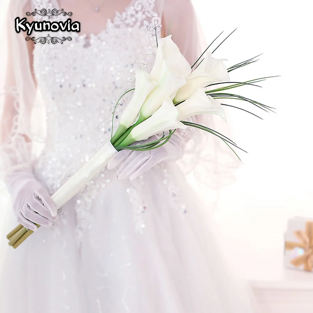 

Kyunovia Real Touch White Calla Lily Wand For Bridesmaid Flower Girl Keepsake Mini Flower Wand Wedding Bouquet Bridal BY11