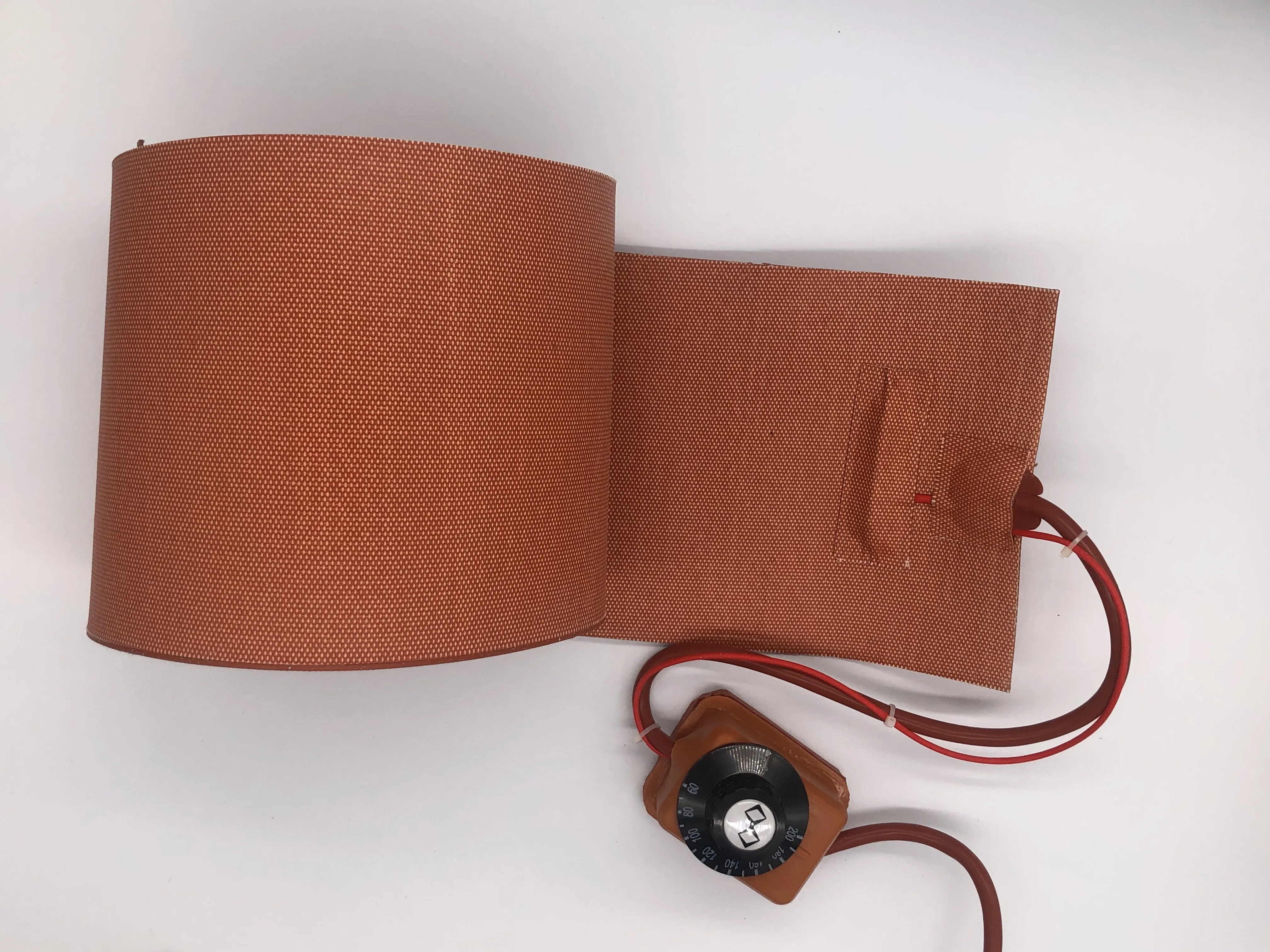 

Требуется силиконовый нагреватель. 220 x мм в с термометрической силиконовой нагревательной подушкой