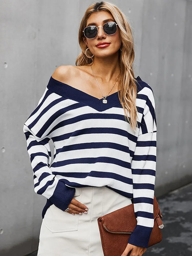 

2020 Spring Autumn Fashion Striped Knit T-shirt V-neck Long-sleeved Pocket Loose Casual Off Shoulder Top Knitting Woman Tshirts
