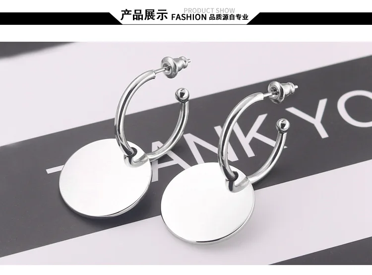 10160760565_996853077