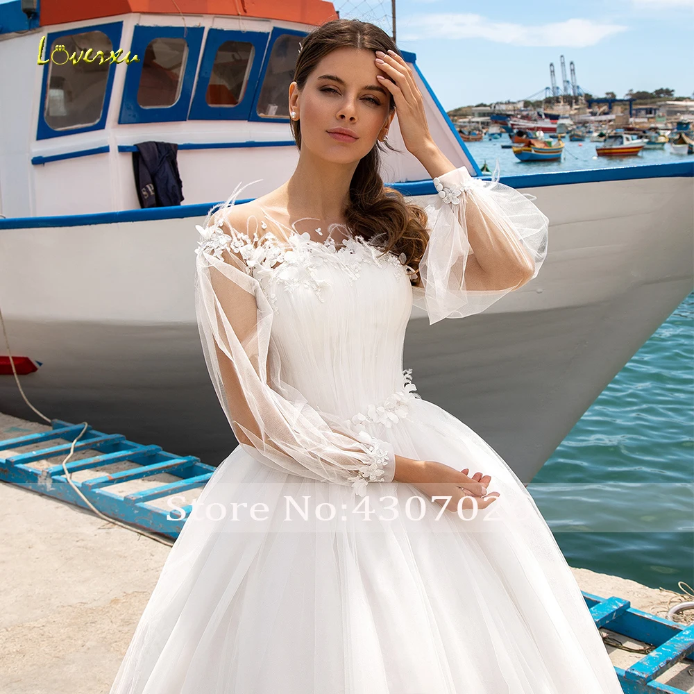 Loverxu нежное свадебное платье трапециевидной формы с овальным вырезом 2019 Бисероплетение и свадебное платье с аппликациеми короткий рукав
