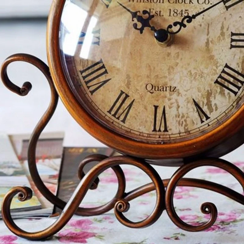 Vintage DIY Quartz Silent Alarm Clock Glass Cover Creative Crafts Roman Clock Rooms Mute Needle Table Clock Household Wall Decor