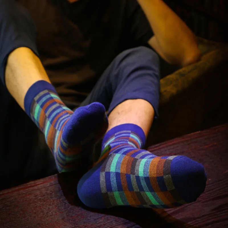 Дешевая цена, мужские носки, классический бизнес бренд, Calcetines Hombre, носки, высокое качество, дышащие хлопковые Повседневные носки, EU 39-44Meias - Цвет: Deep blue