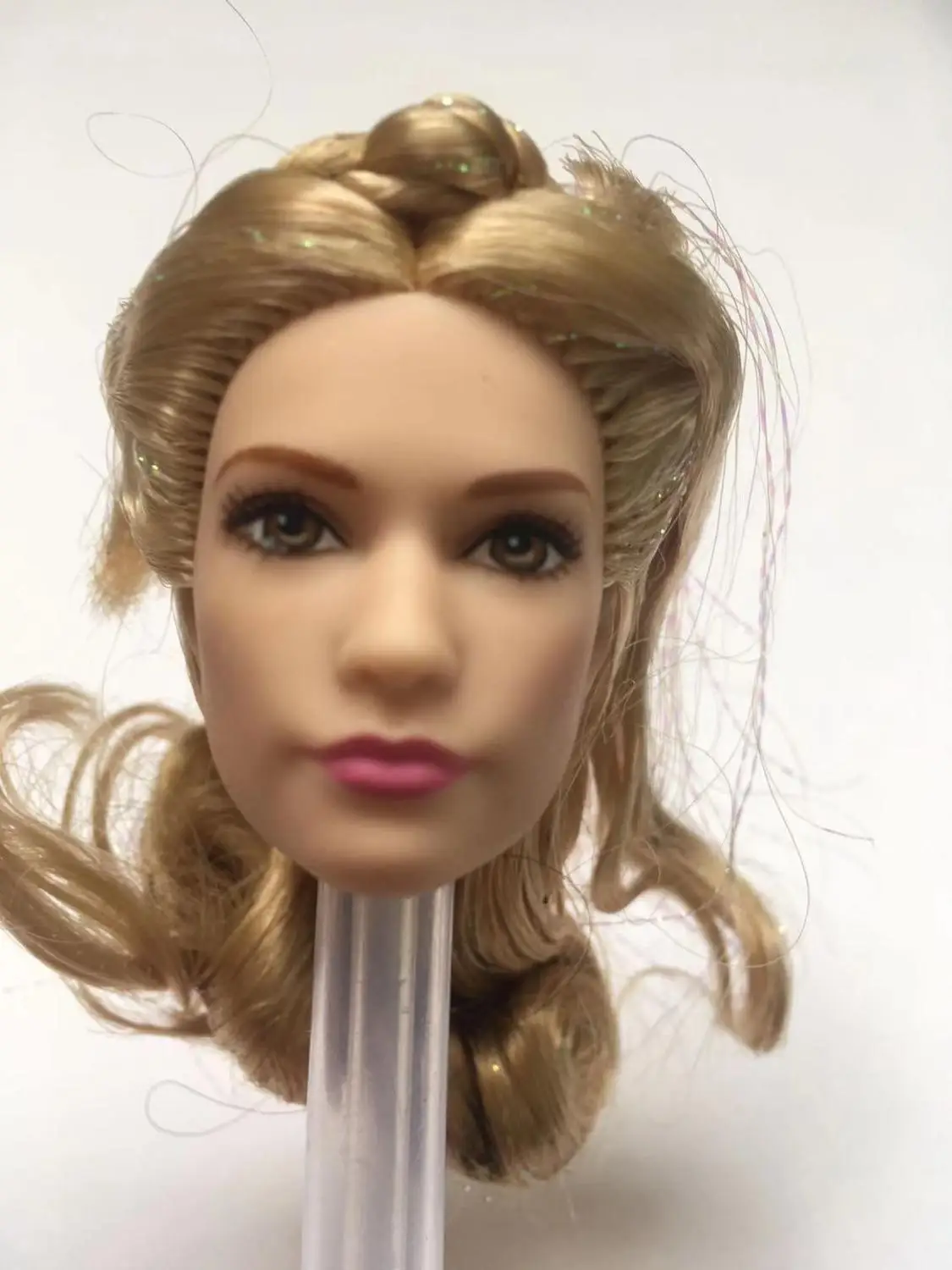 Кукла принцесса голова игрушки части фильм звезды головы DIY игрушка Девочка День рождения Рождественский подарок игрушка Хороший макияж голова светлые волосы голова подарок - Цвет: as pics