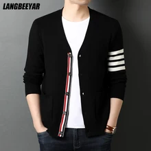 Top Grade Brand Fashion New Autum Winter Knitted Men Cardigan Sweater Black Korean Casual Coats Jacket Mens Clothing 2021