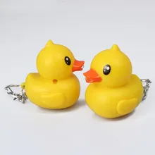 BS-004 большая желтая утка СВЕТОДИОДНЫЙ блестящий звук брелок маленькие подарки напрямую от производителя продажи фонарик рекламные товары