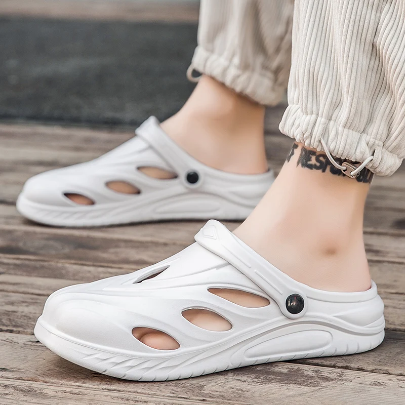 

Summer Men Slippers Massage Clogs Outdoor Garden Shoes Beach Sandals Mules Men Indoor Home Slides Bathroom Loafers Flip Flops 47