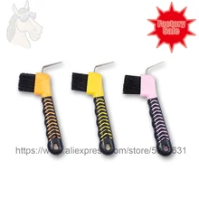 6 1004 Pick per zoccolo con impugnatura morbida con spazzola 17.7x8.5cm manico in plastica kit per toelettatura del cavallo cura dello zoccolo del cavallo spazzola economica pulizia dello zoccolo