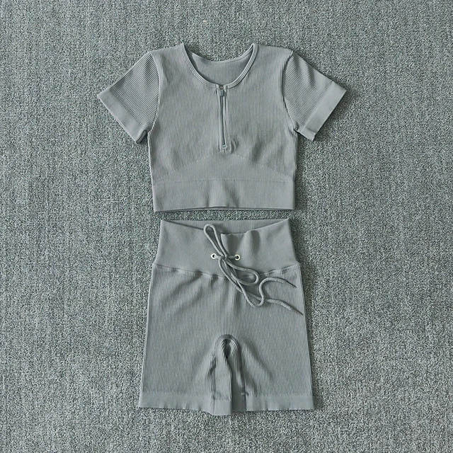 Seamless Women Yoga Set Workout Sportswear Gym Clothing Zipper Long Sleeve High Waist Leggings Fitness Bra Athletic Sports Suits ShirtsShortsGray