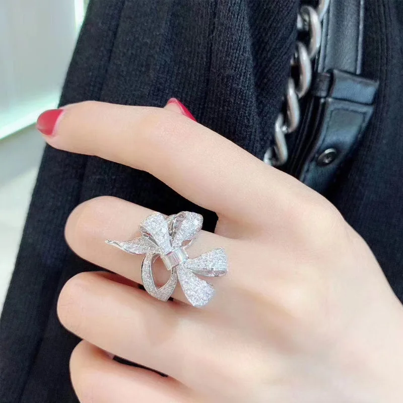 

2022 New Exquisite Silver Color Bow Knot Finger Ring Elegant Temperament Ladies Engagement Love Ring Trendy Jewelry