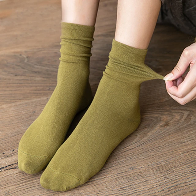 Solid color socks Ⅰ Middle tube Knitted Japanese Korea Loose Long Socks Women Pile Ins Soft Fashion girls Spring and Autumn Avocado Green