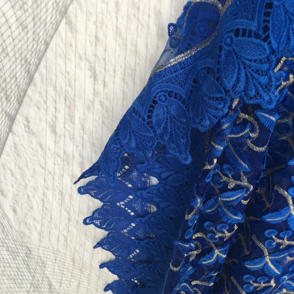 7 - 11649036265_515001672