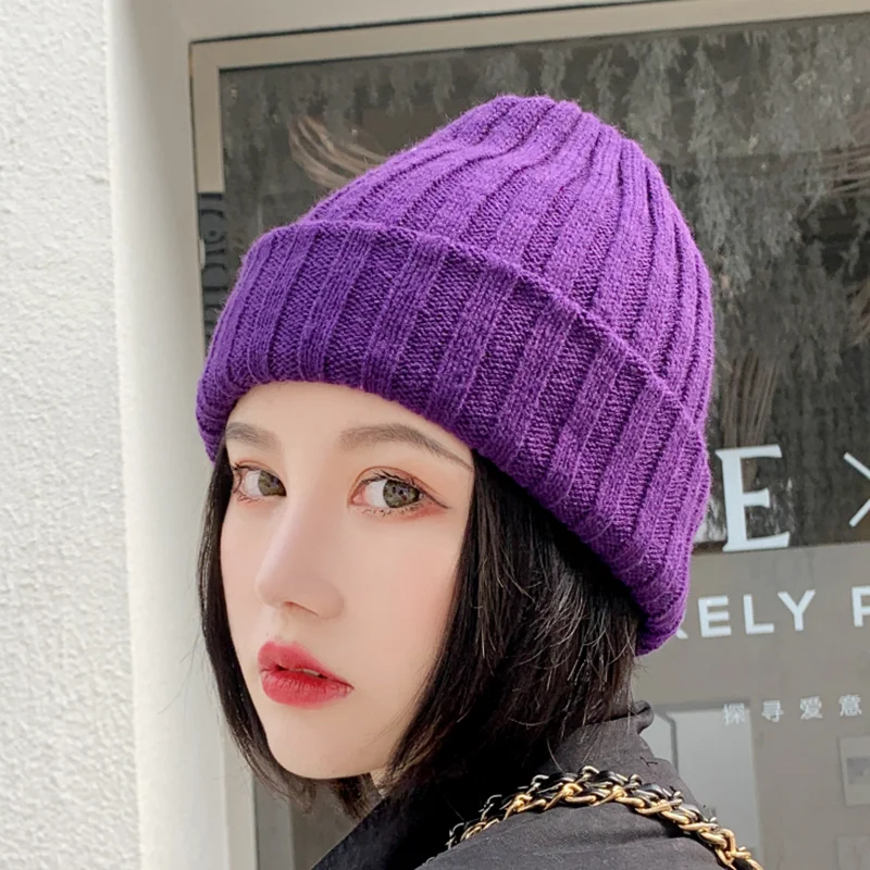 Женская однотонная Повседневная теплая вязаная шапка Skullies Beanies шапки бини женский корейский стиль Элегантный Красивая осенне-зимняя модная шапка - Цвет: purple