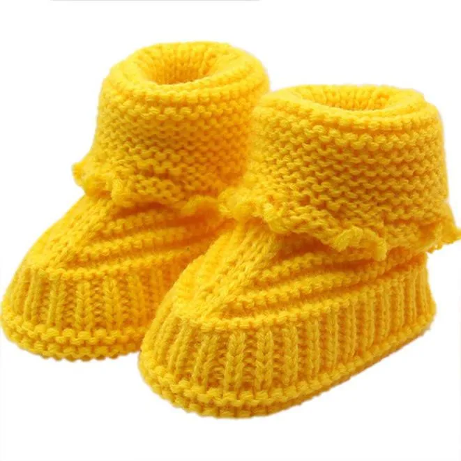 Рождественская обувь для новорожденных вязаный крючком с кружевами; обувь ручной работы с пряжкой для маленьких девочек и мальчиков; chaussure infantil menina; Nov 09 - Цвет: Цвет: желтый
