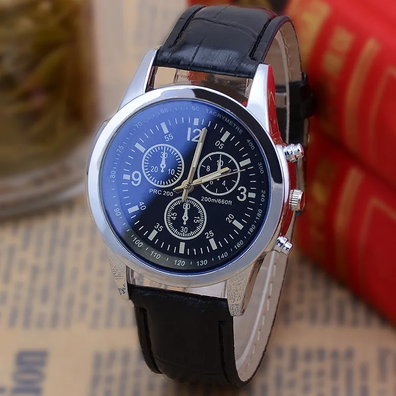 

Blue Light Glass Three Eyelid Strap Women's Fashion Quartz Watch Women's Quartz Watch