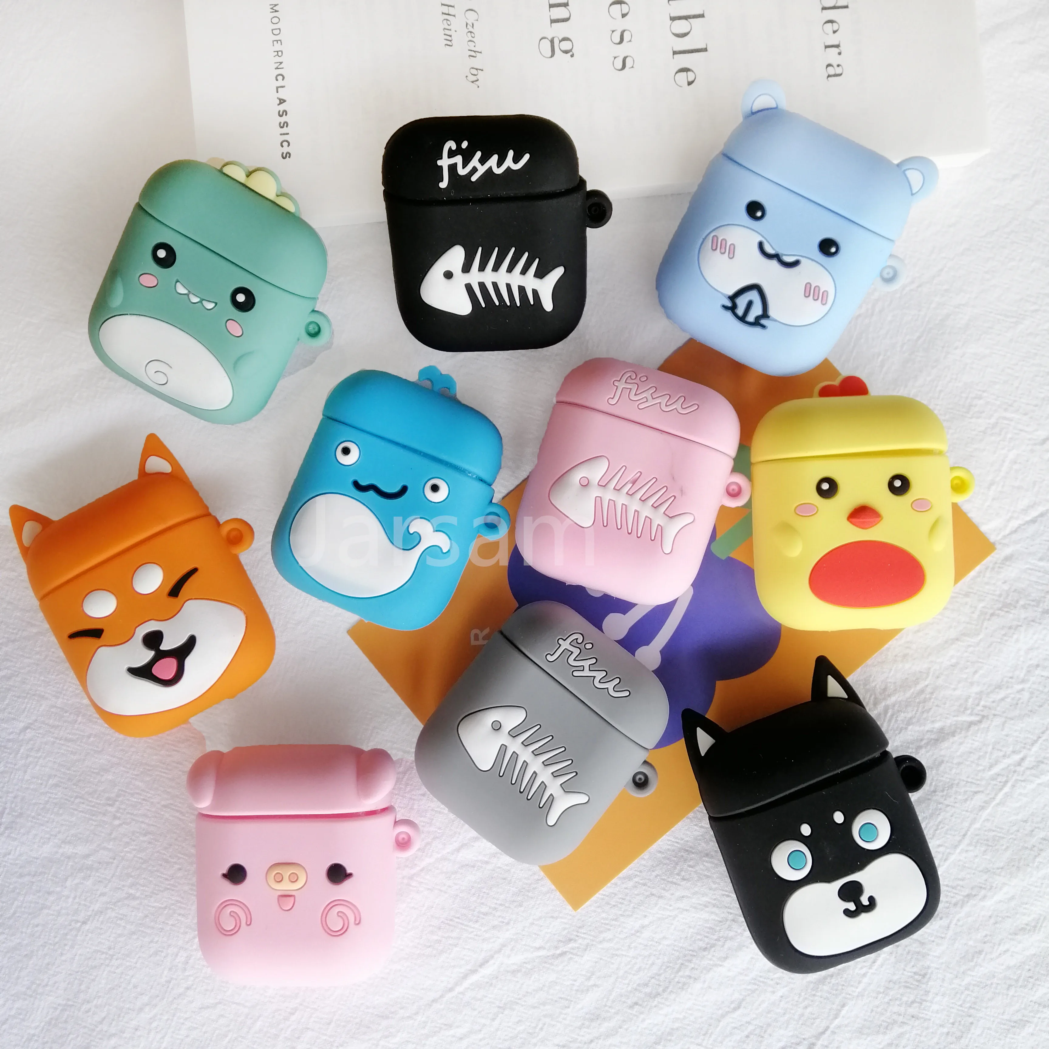 Беспроводной чехол с героями мультфильмов для AirPods силиконовый зарядки