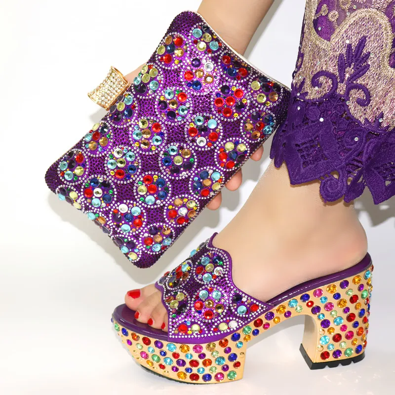 Комплект из женских туфель и сумочки в африканском стиле; Новинка года; итальянский дизайн; свадебные туфли и сумочка золотистого цвета