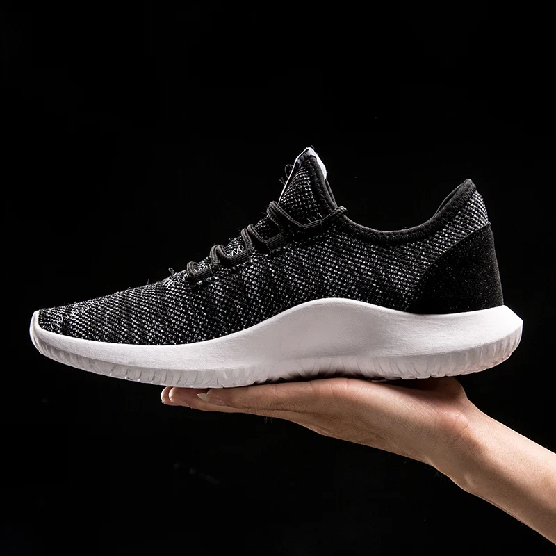 

2019 Spring Autumn Summer New Men's Breathable Casual Sports Shoes Fly Weaves Empty Net Cloth Light Running Shoes Men's Shoes