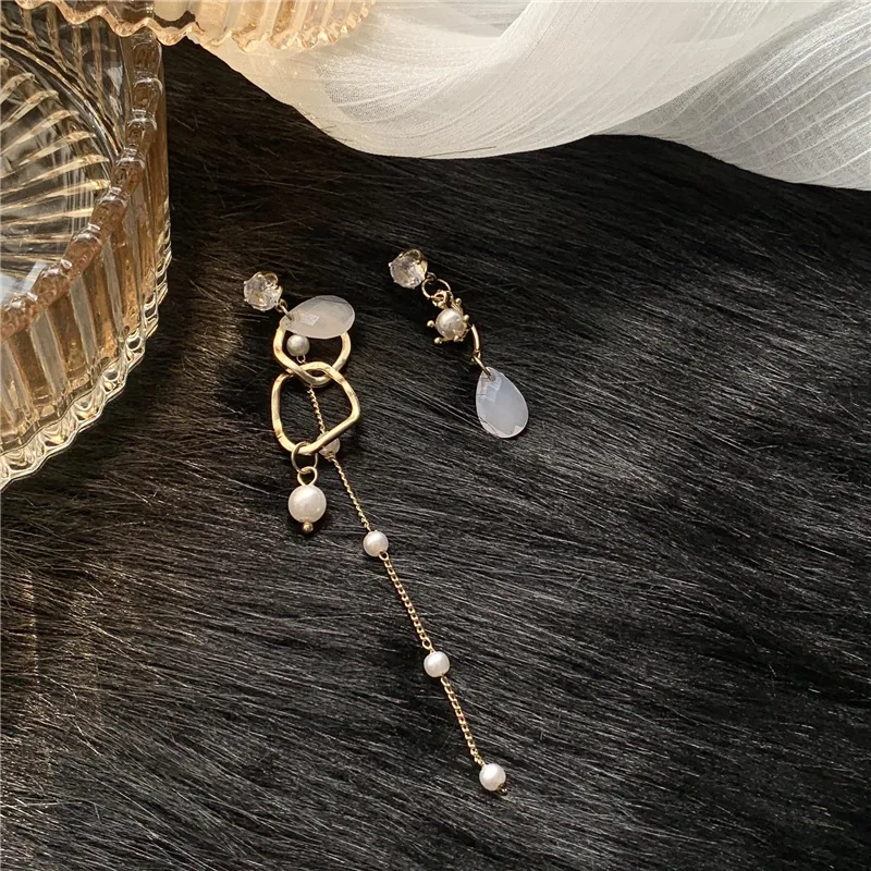 Korean Style Asymmetric Crystal Water Drop Clip on Earrings No Pierced Elegant Pearls Long Chain Clip Earrings Without Piercing