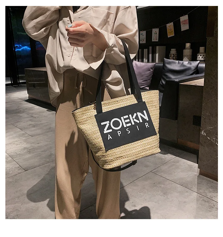 

Cursive Woman 2019 New Chaohua Version Baitao Slant Bag Letter Net Red Fashion Hand-held Basket Bag