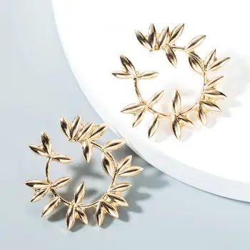 

2pairs/lot Gold color Alloy Fashion, flowers earrings