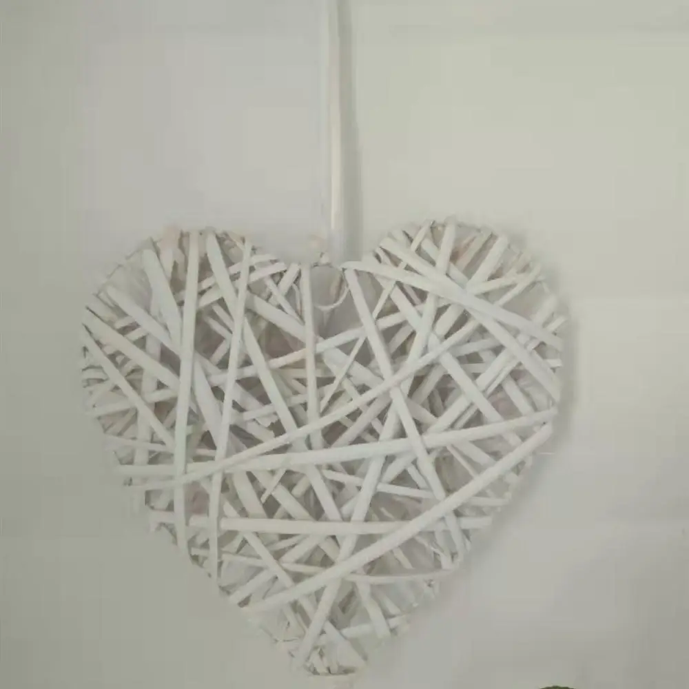Плетеное свадебное украшение в виде сердца 30 см|Украшения своими руками для