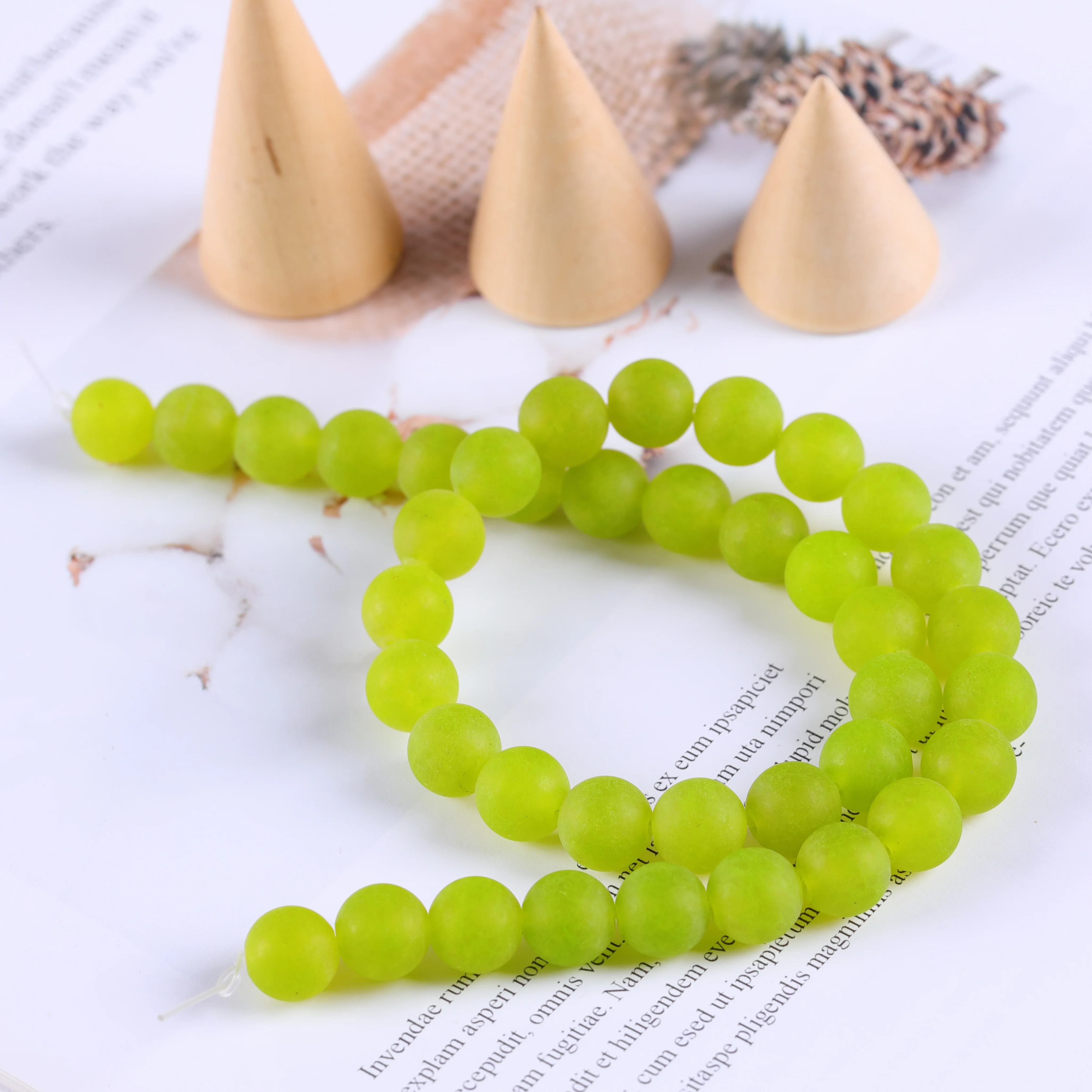 Ожерелье из натурального оливинового камня 10 мм матовые бусины оливковый