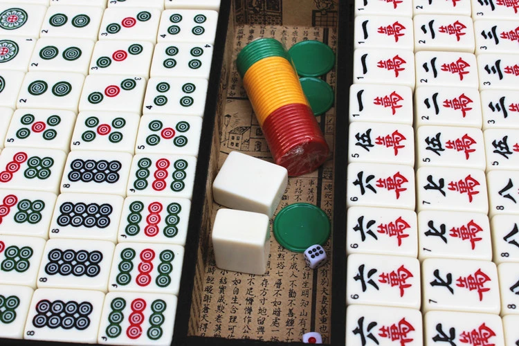 Large Mahjong Portable Wooden Boxes Set Table Game Mah-jong Travelling Board Game Indoor Antique Leather Box English Manual