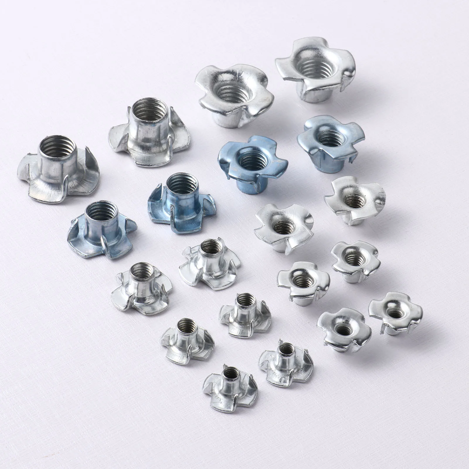 

20Pcs M4 M5 M6 M8 M10 T-Nuts Kit Carbon Steel 4 Claws Nuts DIY Woodworking Fixer Soundproof Nut Fasteners for Furniture Hardware