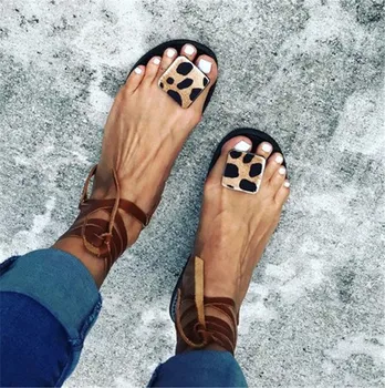 

2020 Summer New Strap Sandals Fashion Rome Ladies Shoes Plus Size 35-43 Women Flats Open Toe Leopard Casual Shoes Tenis Feminino