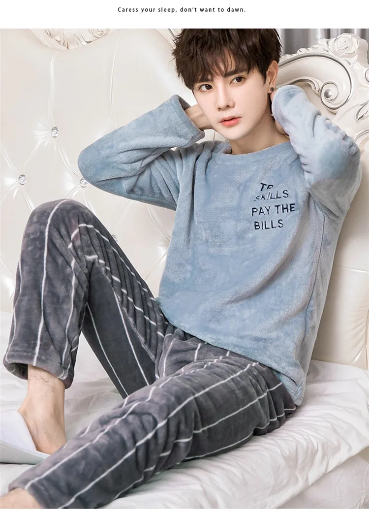 Thicken Flannel Men's Pajamas Two Piece Fashion Print Feather Home Clothes Loose Soft Homewear Pajamas Warm Winter 2Pieces/Set satin pajamas