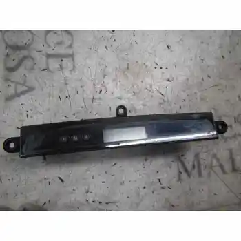 

COMMAND MULTIFUNCTION HYUNDAI SANTAFE (BM) 2.2 CRDi Comfort 4X4 945102B000 [14684829]