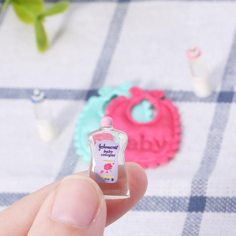 

New 1:12 Baby Bottles Shampoo Bib Set Doll House Miniature Nursery Accessory R9JD