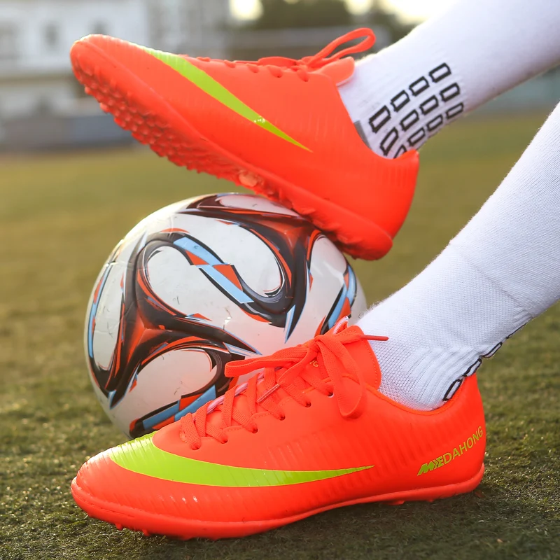 football shoes Professional Men Kids Turf Indoor Soccer Shoes Cleats Original Superfly Futsal Football Boots Sneakers Men Chaussure De Foot