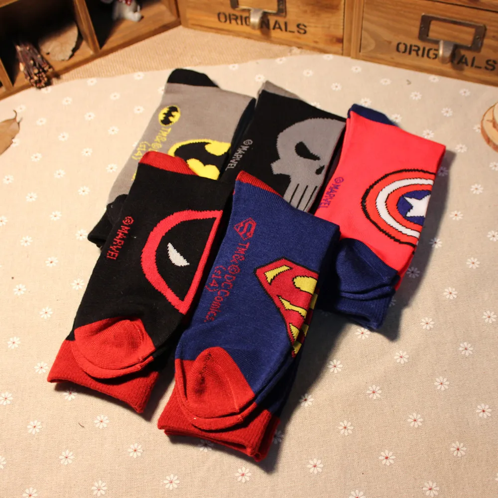 Chaussettes de super-héros en coton pour hommes, 1 paire, Costume de Cosplay de fête, élastique Skate, genou, us Captain Anime, bas pour Couples