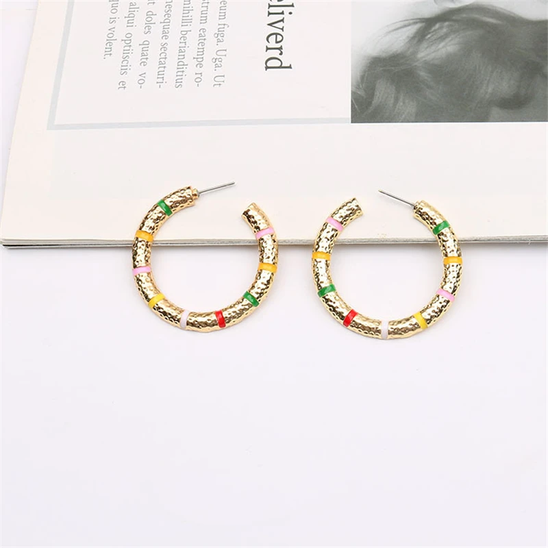 Donarsei New Fashion Colorful Heart Statement Earrings For Women Simple Female Circle Hoop Earrings Party