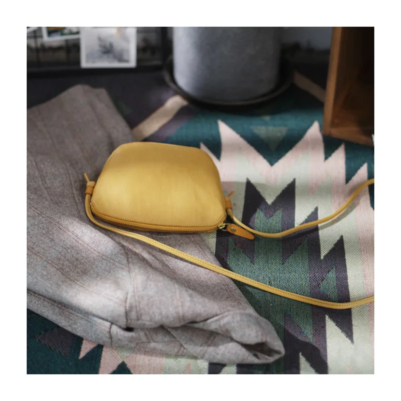 EUMOAN Leather mini shell bag, lady cute small bag, one-shoulder slant edgy mobile phone bag