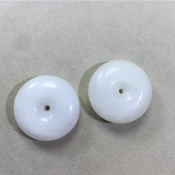 

Natural Hetian jade peace buckle Qinghai material with water line cotton pattern