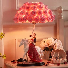 Современная пара влюбленных на лошадях в свадебном платье статуя настольные лампы огни настольная прикроватная смола освещение гостиной