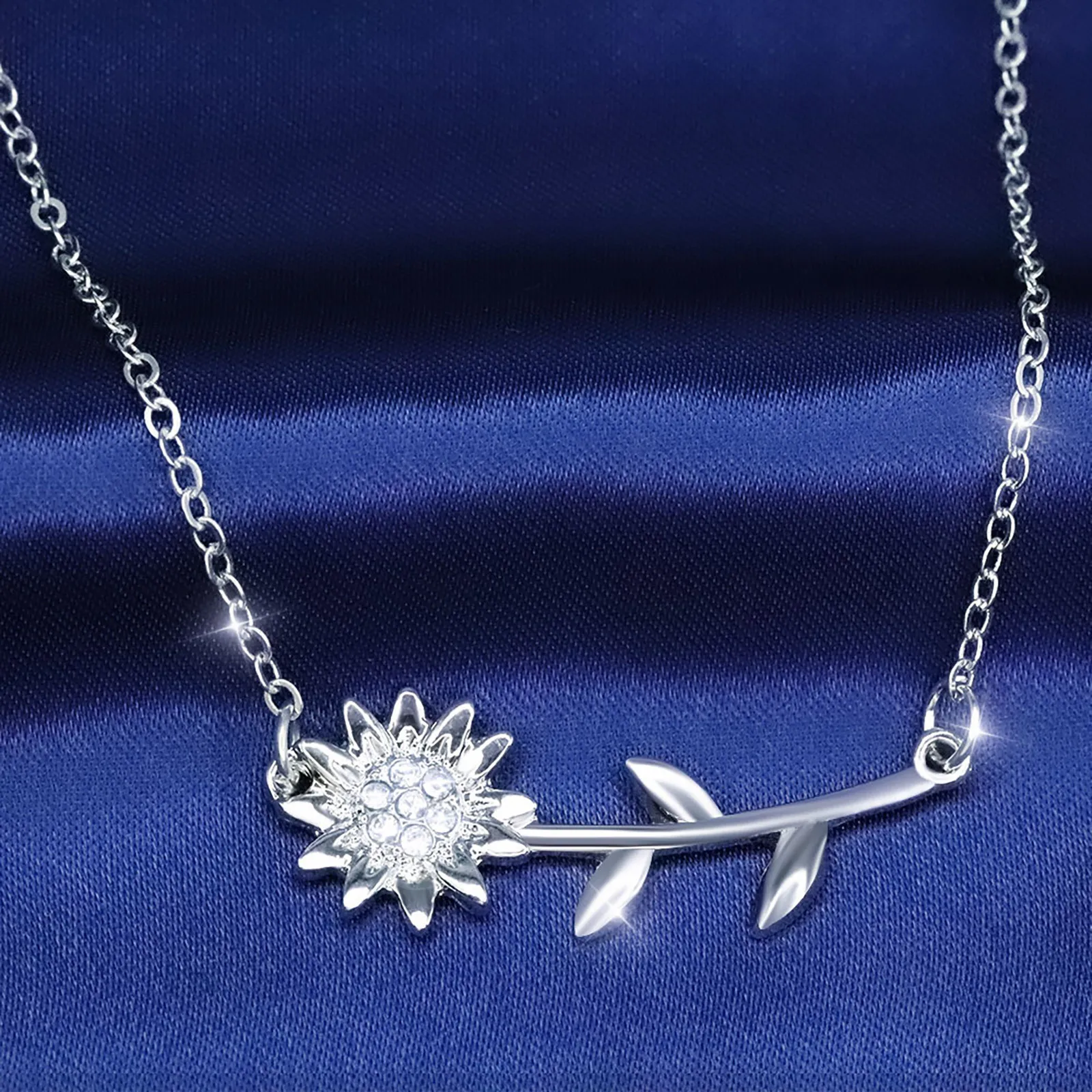 Sunflower Pendant Necklace Fashionable 