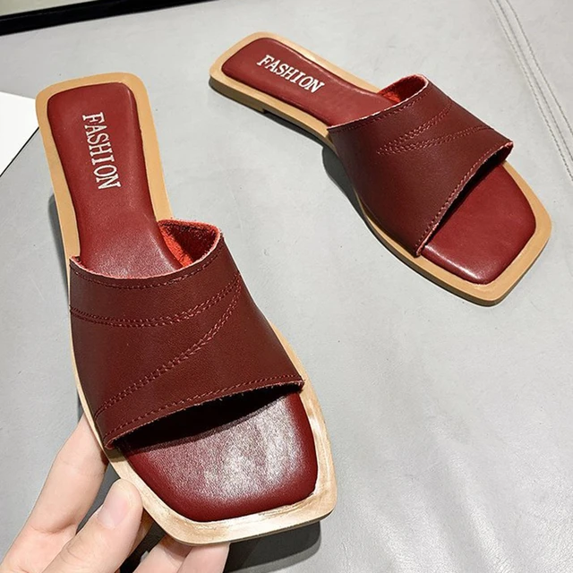 Palm Slippers And Sandals At Affordable Price Within Nigeria