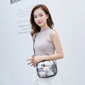

2019 new style wind shell type small bag ladies printing double pull shoulder mobile phone bag foreign trade wholesale