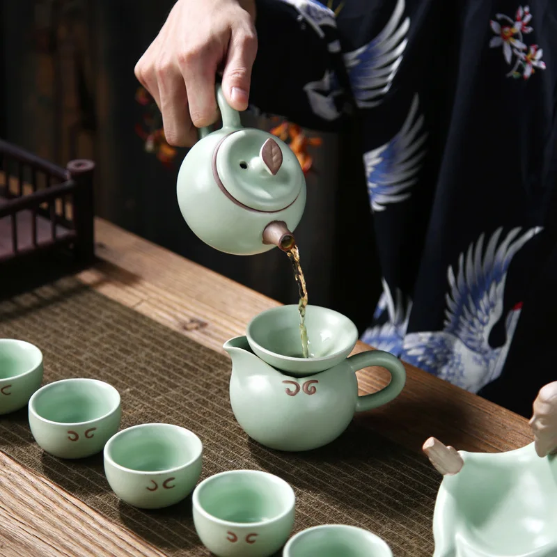 Top Grade Ru Ceramic Kung Fu Tea Set Whole Set Tea Pot Tea Cup Tea Pitcher Gracked Glaze the Mid-autumn Festival Gift New Style