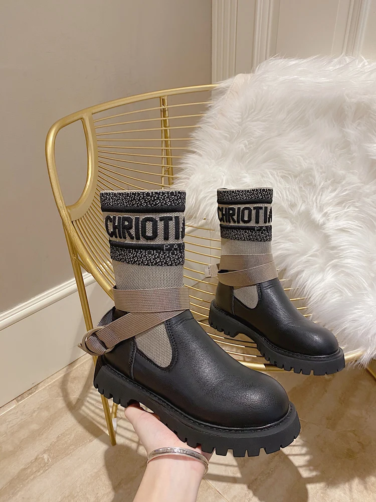 

Leather Women Ankle Boots Autumn Rivet Buckle Short Boots for Ladies Flat Fashion Woman Black Winter Punk Motocycle Shoes 2020