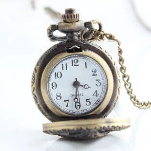 

Small-Style Paris Eiffel Iron Tower Hollow out Flip Sweater Chain Retro Palace Pocket Watch Quartz Women's Pocket Watch