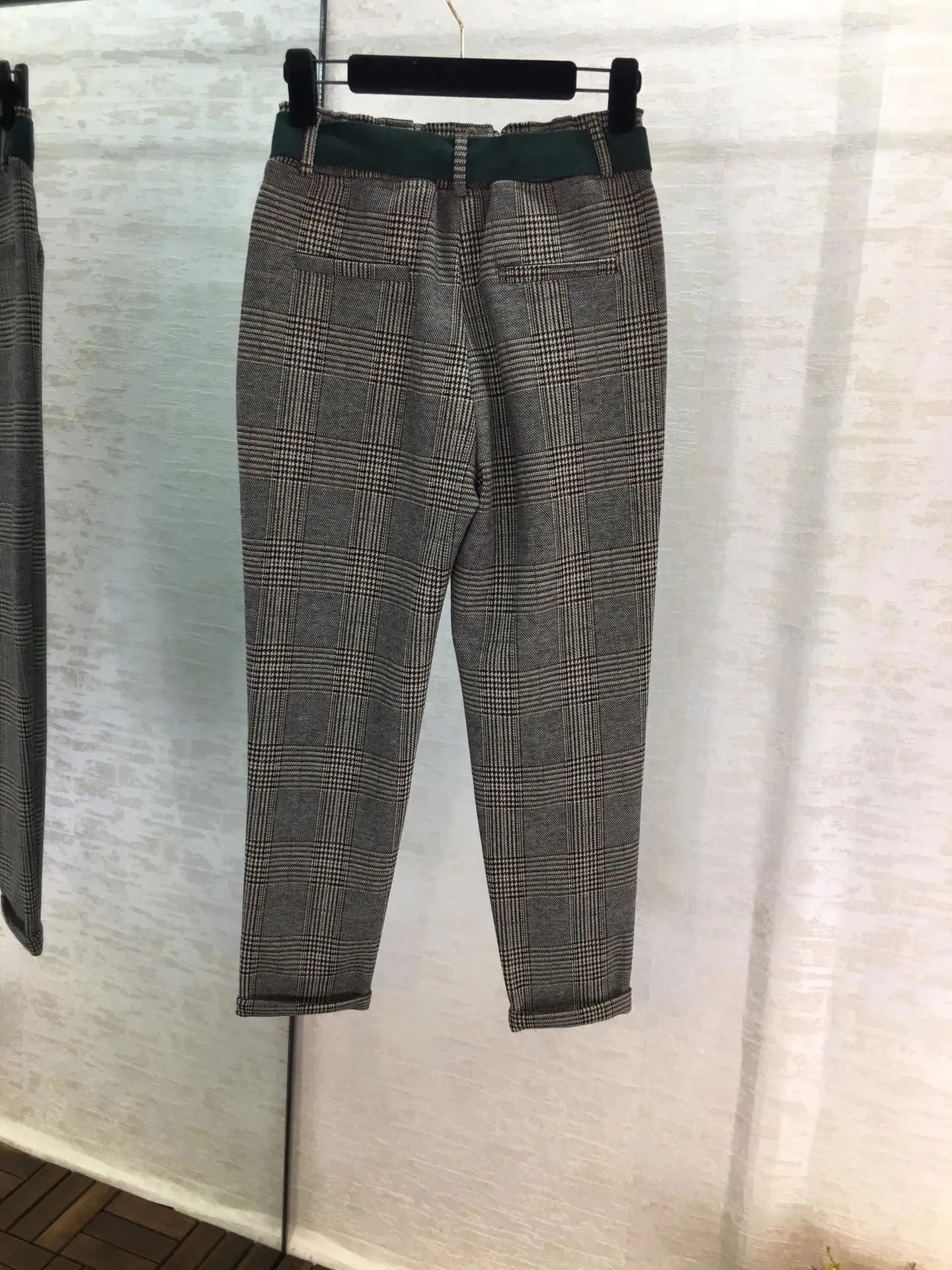 ladies fashion casual plaid pants 1011